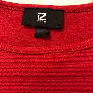 IZ Byer red ribbed blouse. Size M